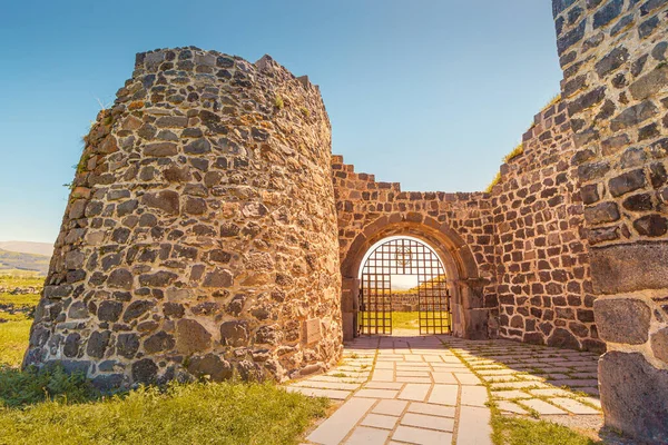 Portas Entrada Para Ruínas Fortaleza Antigo Assentamento Lori Berd Viagens — Fotografia de Stock