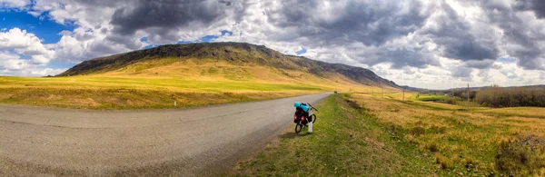 Road and bike — Stock Photo, Image