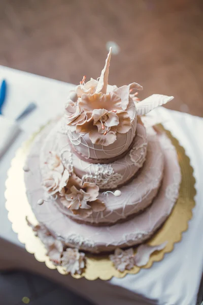 Bolo de casamento marrom — Fotografia de Stock