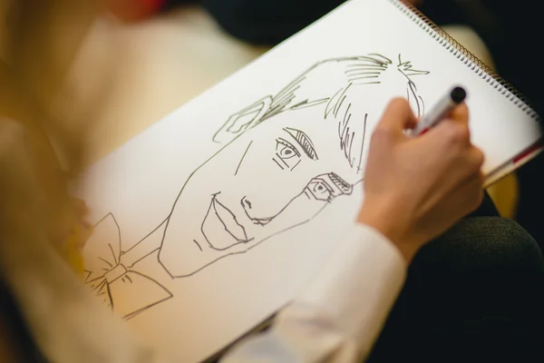 Artista disegno caricatura — Foto Stock