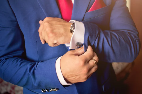 Χέρι με cufflink — Φωτογραφία Αρχείου