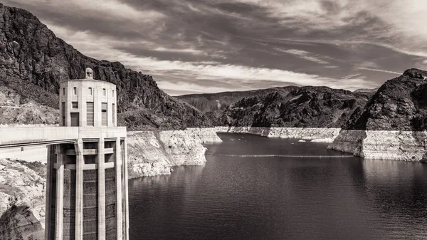 Torn Och Reservoar Vid Hover Dam Nevada — Stockfoto