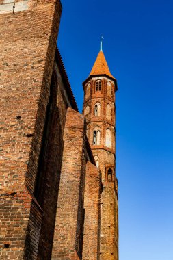 Eski gotik St. Peter ve Chelmno, Polonya 'daki St. Paul Kilisesi.