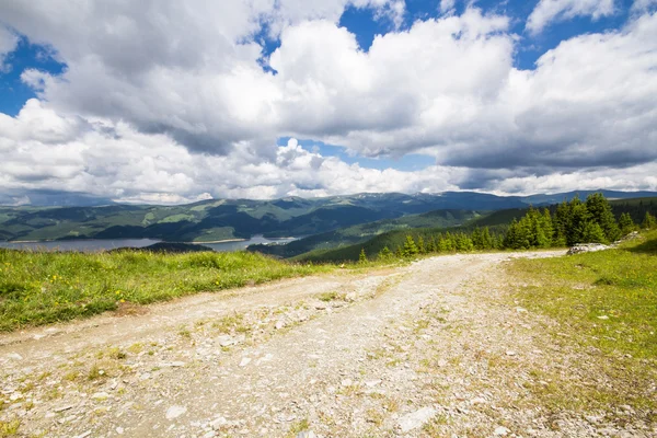 Дорога в горах Лотру — стоковое фото