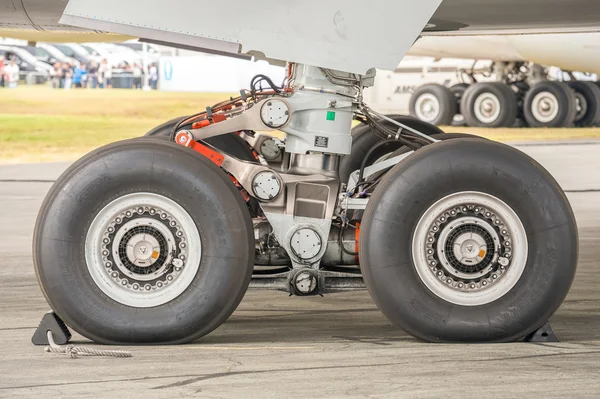 Airbus A350 undercarriage — Stock Photo, Image