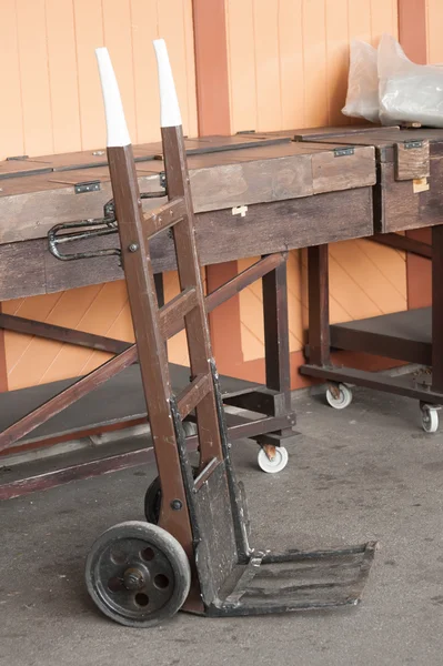 Vintage drewniany wózek — Zdjęcie stockowe