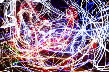 ışık-trail ateş topu