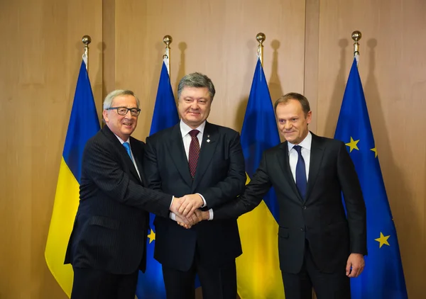 Petro Poroshenko, Jean-Claude Juncker y Donald Tusk — Foto de Stock