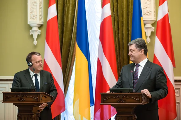 Petro Poroshenko and Lars Lokke Rasmussen — Stock Photo, Image