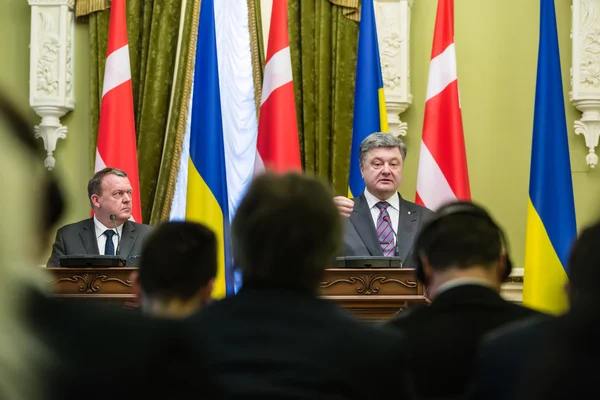 Petro Poroshenko y Lars Lokke Rasmussen —  Fotos de Stock