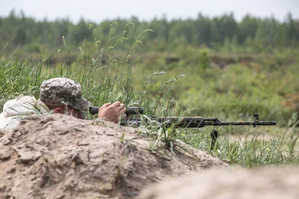 Angkatan Bersenjata Ukraina di area pelatihan militer — Stok Foto