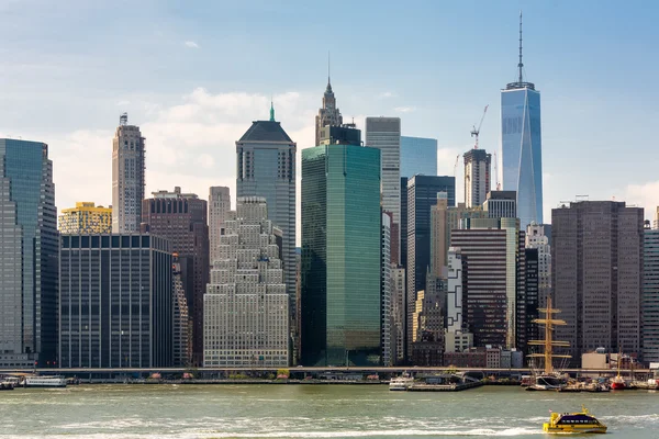 Финансовый район Манхэттена с небоскребами — стоковое фото