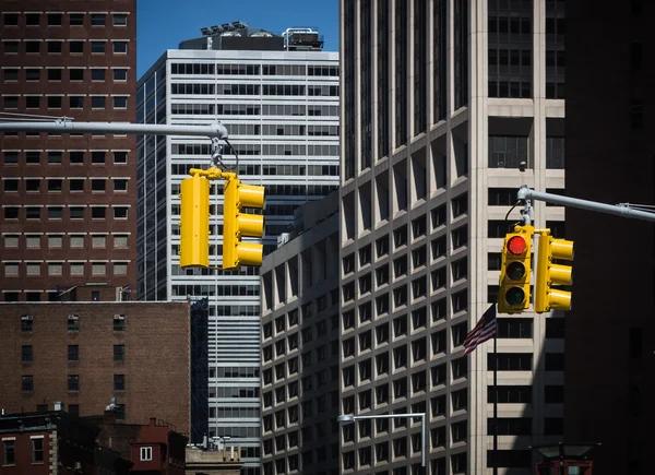 Semáforos en las calles de Manhattan — Foto de Stock