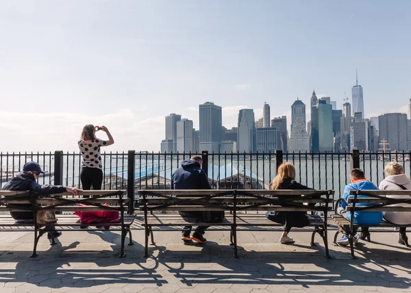 Manhattan skyline von brooklyn heights promenade — Stockfoto