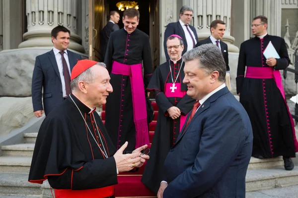 Petro Poroshenko and Vatican Secretary of State Cardinal Pietro — Stock Photo, Image