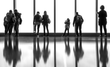 İnsanların lobide bulanık görüntü