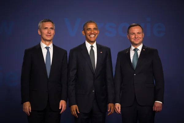 Barack Obama, Jens Stoltenberg e Andrzej Duda al vertice NATO — Foto Stock