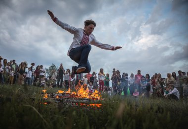 Ivana Kupala geleneksel Slav kutlamaları