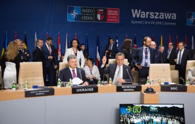 Jens Stoltenberg ve Petro Poroşenko