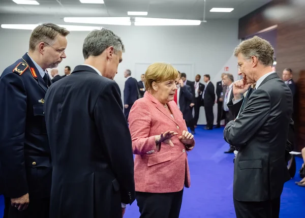 Niemiecka kanclerz Angela Merkel na szczycie NATO w Polsce — Zdjęcie stockowe