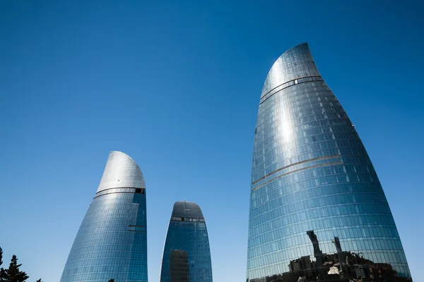 Flame Towers gratte-ciel à Bakou, Azerbaïdjan — Photo