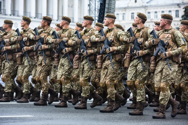 Military parade in Kiev — Stock Photo, Image