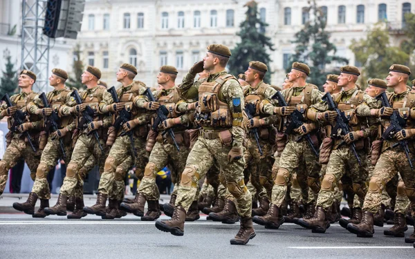 Defilada wojskowa w Kijowie — Zdjęcie stockowe
