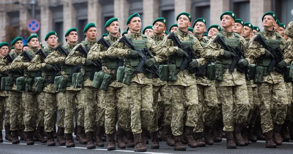 Military parade in Kiev — Stock Photo, Image