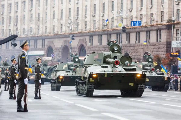 Vojenská přehlídka v Kyjevě — Stock fotografie