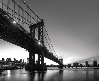 Manhattan Köprüsü Geceleri