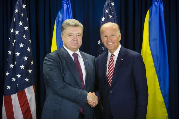 Joe Biden en Petro Poroshenko — Stockfoto