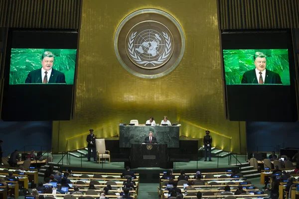 President van Oekraïne Petro Poroshenko tijdens op VN-generaal Assem — Stockfoto