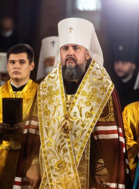 KYIV, UKRAINE - 15 Aralık 2020: Birleşme Konseyi 'nin ikinci kuruluş yıldönümü vesilesiyle kutlama hizmeti. Kyiv Metropolitan Epifanius ve Tüm Ukrayna