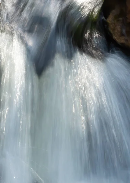 Water Spetteren Een Waterval Abstracte Achtergrond — Stockfoto