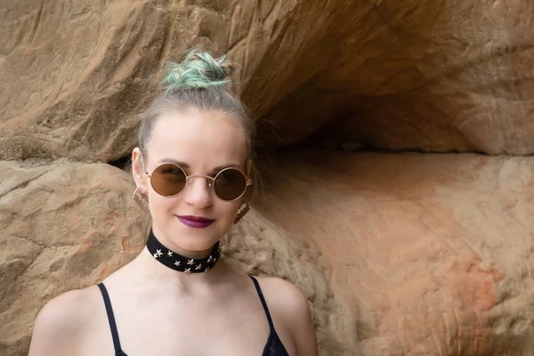 Beauty Healthy Lifestyle Young Woman Black Lingerie Posing Sandstone Caves — Stock Photo, Image