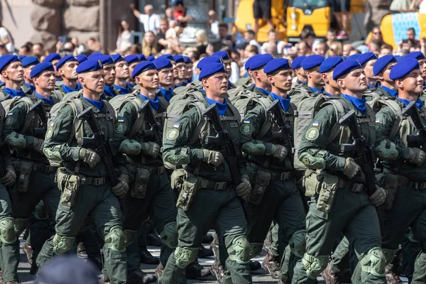 Kyiv Ukraine Sierpnia 2021 Obchody Lecia Niepodległości Ukrainy Parada Wojskowa — Zdjęcie stockowe