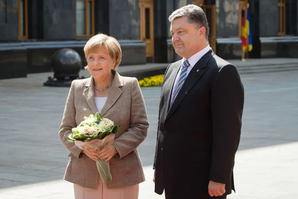 Ukrayna petro poroshenko ve federal Şansölye ve devlet başkanı — Stok fotoğraf