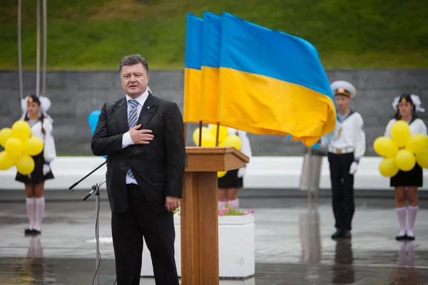 Prezydenci Ukrainy petro Poroszenko podczas obchodów — Zdjęcie stockowe