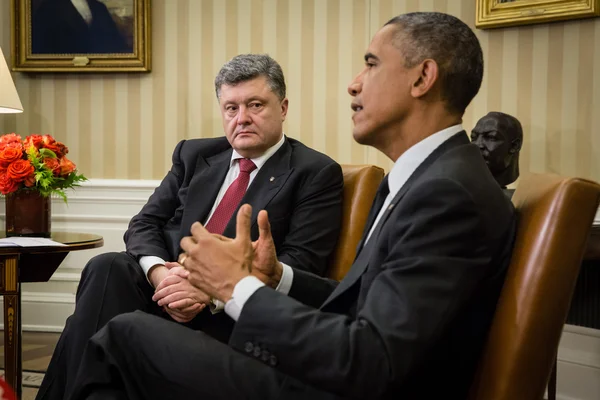 Presidenterna barack obama och petro poroshenko — Stockfoto