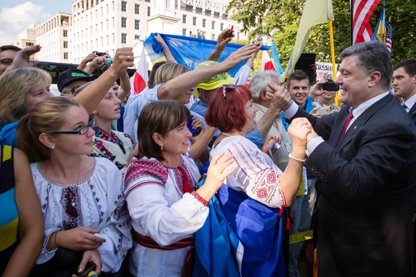 Petro Porochenko avec la communauté ukrainienne à Washington — Photo