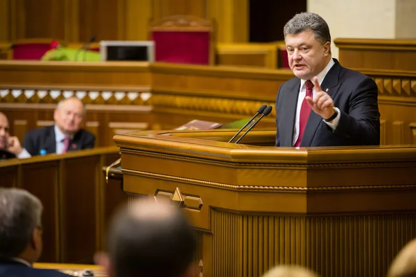 Az ülésen a Verhovna Rada Poroshenko Ukrajna elnöke — Stock Fotó