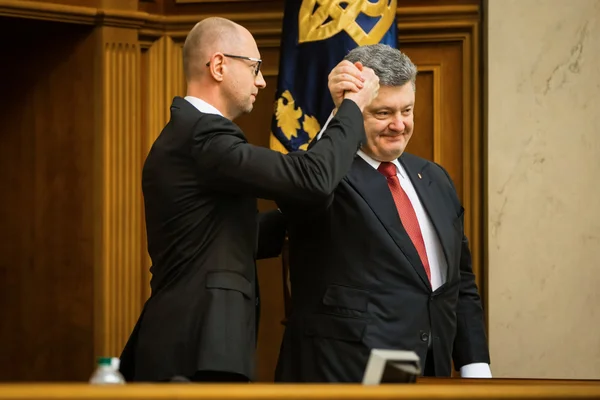 Arseniy Yatsenyuk and  Petro Poroshenko — Stock Photo, Image