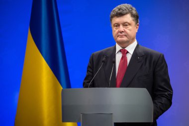 Petro Poroshenko yeni yıl resepsiyonu diplomatik baş üzerinde