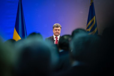 Petro Poroshenko yeni yıl resepsiyonu diplomatik baş üzerinde