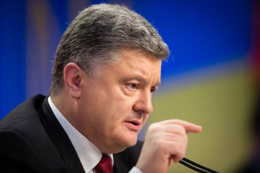 Basın toplantısında Ukrayna Poroshenko Başkan