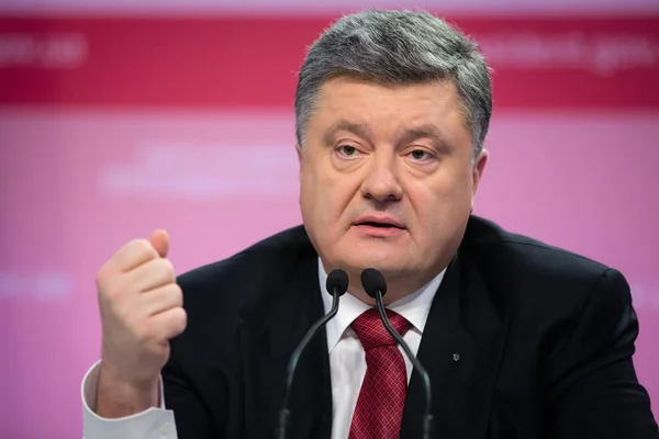 Presskonferens av President av Ukraina Poroshenko — Stockfoto