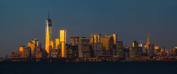 Vista panoramica sullo skyline di Manhattan a New York — Foto Stock