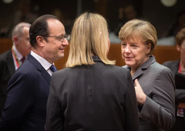 Angela Merkel en Francois Hollande — Stockfoto