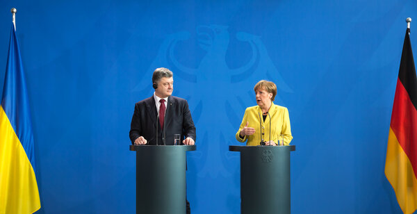 Angela Merkel and Petro Poroshenko