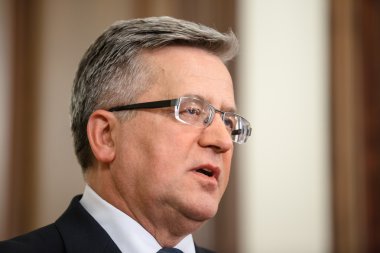 Lehçe başkanı Bronislaw Komorowski